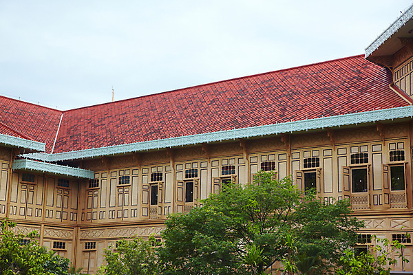 포토 JPG 주간 나무 해외기획촬영 해외 시설물 건축 나라 아시아 외국문화 해외여행 여행 기획촬영 2009년태국 창문 해외건축 태국 지붕 주택 태국문화 사람없음 야외 건물 관광지 동남아시아 궁전 방콕 목조 비만멕궁전 지명 국내포토 자연요소 식물 동양문화 건축물 문화 고건축 파일형식