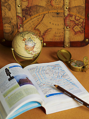 포토 JPG 나라 외국문화 여행 지도 사람없음 간행물 책 필기구 연필 지구본 여행가방 나침반 가이드북 오브젝트 여행용품 지도책 국내포토 문화 가방 문구용품 학용품 파일형식