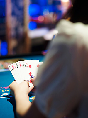 포토 JPG 놀이 레저 실내 손짓 세로 놀이용품 게임 도박 고객 카지노 블랙잭 국내포토 모션 내부 오브젝트 파일형식