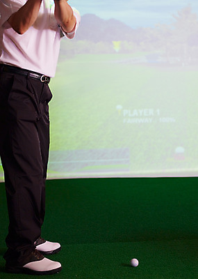 포토 JPG 구두 스포츠용품 바지 놀이 레저 골프공 실내 세로 레포츠 구기 스크린 골프채 게임 스윙 카지노 클럽 인조잔디 골프연습장 스크린골프 스크린골프장 국내포토 스포츠 포즈 신발 골프 공 골프장 하의 골프용품 잔디 내부 도박 오브젝트 파일형식