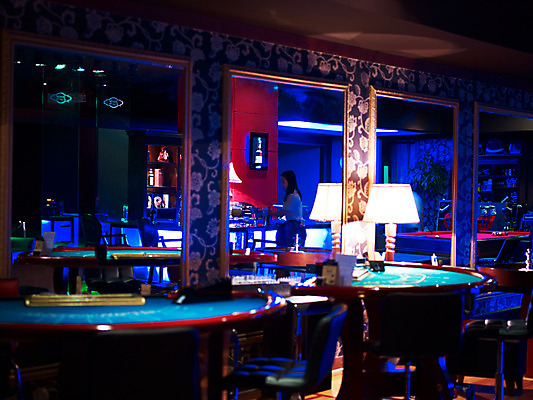 포토 JPG 생활용품 놀이 레저 조명 실내 동양인 가로 게임 카지노 레저오락 국내포토 인종 내부 도박 오브젝트 파일형식