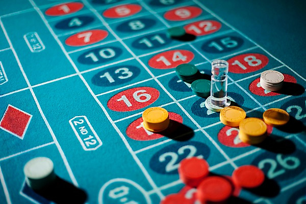 포토 JPG 생활용품 놀이 레저 실내 근접촬영 사람없음 가로 놀이용품 게임 포커칩 도박 카지노 룰렛 룰렛테이블 국내포토 놀이칩 뷰포인트 내부 오브젝트 포커 파일형식