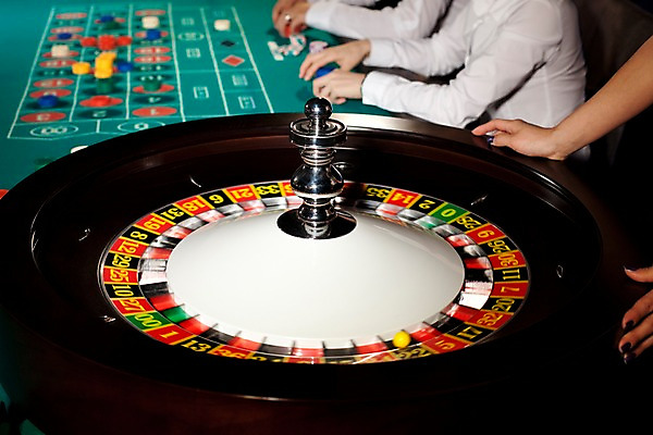 포토 JPG 생활용품 놀이 레저 실내 가로 놀이용품 게임 포커칩 도박 고객 구슬 카지노 회전 룰렛 룰렛테이블 국내포토 놀이칩 내부 오브젝트 포커 파일형식