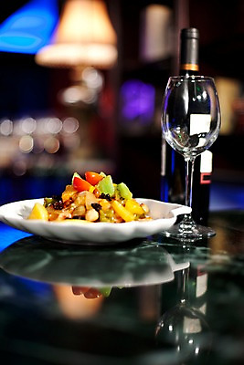 포토 JPG 음식 주류 실내 사람없음 아웃포커스 세로 와인 바 선술집 술집 안주 국내포토 음료 촬영기법 내부 파일형식