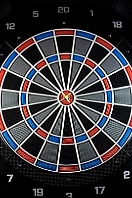 포토 JPG 생활용품 놀이 레저 실내 사람없음 세로 놀이용품 게임 명중 다트 카지노 레저오락 다트핀 국내포토 내부 도박 오브젝트 파일형식