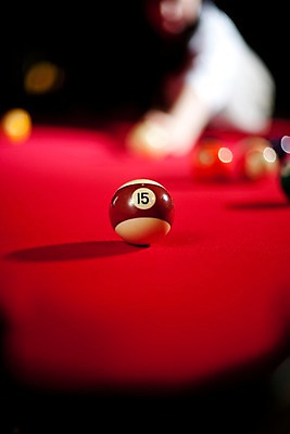 포토 JPG 스포츠용품 공 놀이 레저 실내 아웃포커스 세로 구기 게임 당구 포켓볼 카지노 당구대 레저오락 국내포토 스포츠 촬영기법 내부 도박 오브젝트 파일형식
