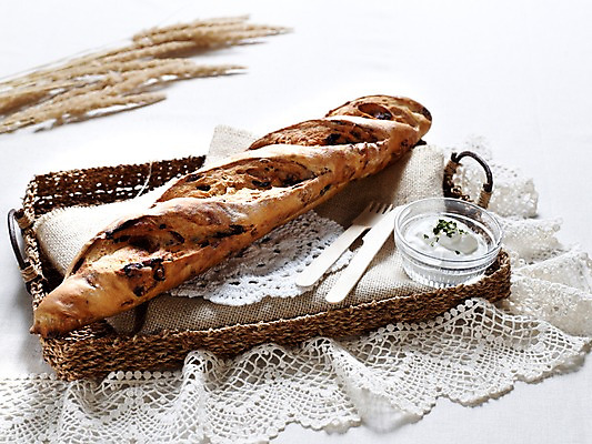 포토 JPG 그릇 음식 빵 포크 디저트 쟁반 실내 갈대 사람없음 가로 바구니 나이프 바게트 천 생크림 브런치 제빵 유리그릇 곡물바게트 국내포토 식물 식기 유리 내부 제과제빵 식사 직물 칼 크림 곡물빵 파일형식