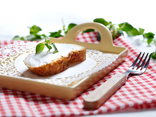 포토 JPG 그릇 접시 음식 빵 포크 잎 디저트 쟁반 실내 사람없음 아웃포커스 가로 바게트 천 생크림 브런치 제빵 국내포토 레이스천 식물 식기 촬영기법 내부 제과제빵 식사 직물 크림 파일형식