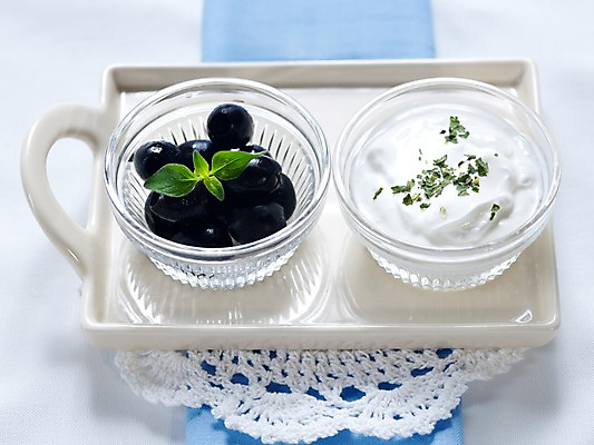 포토 JPG 식물 그릇 접시 열매 음식 잎 과일 쟁반 실내 사람없음 가로 천 생크림 블루베리 유리그릇 국내포토 식기 유리 내부 직물 크림 파일형식