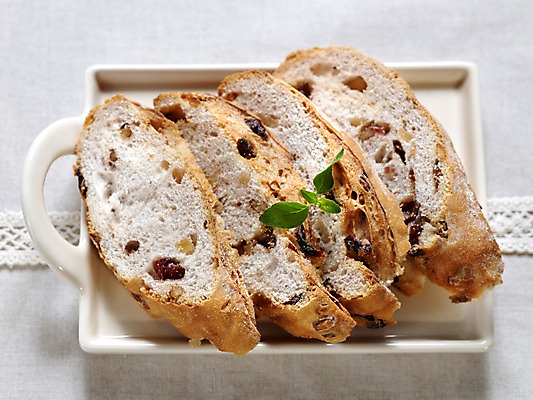 포토 JPG 접시 음식 빵 잎 디저트 쟁반 실내 사람없음 가로 바게트 브런치 제빵 곡물바게트 국내포토 레이스천 식물 식기 내부 제과제빵 식사 직물 곡물빵 파일형식