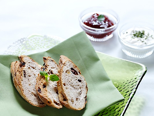 포토 JPG 그릇 접시 음식 빵 잎 디저트 실내 사람없음 가로 바게트 천 생크림 브런치 제빵 유리그릇 딸기잼 곡물바게트 국내포토 레이스천 식물 식기 유리 내부 제과제빵 식사 직물 잼 크림 곡물빵 파일형식