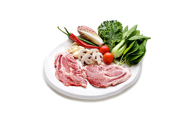 포토 JPG 그릇 접시 채소 식재료 방울토마토 고추 실내 마늘 생고기 육류 돼지고기 누끼 사람없음 가로 버섯 쌈 홍고추 깻잎 양송이 풋고추 목심 국내포토 식기 토마토 내부 파일형식