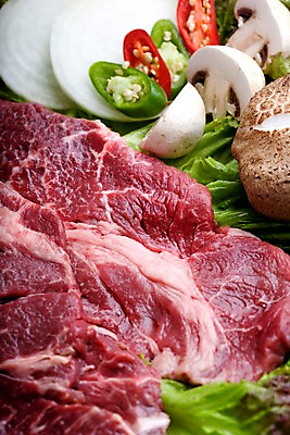 포토 JPG 접시 채소 식재료 고추 양파 실내 생고기 육류 근접촬영 사람없음 세로 버섯 소고기 상추 홍고추 양송이 한우 풋고추 안심 국내포토 식기 뷰포인트 내부 파일형식