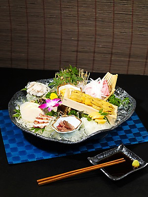 포토 JPG 그릇 접시 꽃 아시아 음식 외국문화 단풍 술잔 젓가락 술병 조개 잔 국화 실내 파슬리 요리 사람없음 장식 얼음 해조류 해산물 대나무 간장 종지 문어 호접란 전복 개불 멍게 모듬 성게알 일본음식 국내포토 자연요소 나무 식물 식기 나라 문화 잎 채소 병_용기 어패류 연체동물 주류 수저 내부 알 바다동물 수중동물 양념 해양식물 해물 파일형식