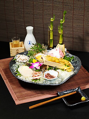 포토 JPG 그릇 접시 꽃 아시아 음식 외국문화 단풍 술잔 젓가락 술병 조개 잔 국화 실내 파슬리 요리 사람없음 장식 얼음 해조류 해산물 대나무 간장 종지 문어 호접란 전복 사케 개불 나무발 멍게 모듬 성게알 일본음식 국내포토 자연요소 나무 식물 식기 나라 문화 잎 채소 병_용기 어패류 연체동물 주류 수저 내부 알 바다동물 수중동물 양념 해양식물 해물 파일형식