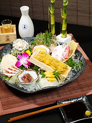 포토 JPG 그릇 접시 꽃 아시아 음식 외국문화 단풍 술잔 젓가락 술병 조개 잔 국화 실내 파슬리 요리 사람없음 장식 얼음 해조류 해산물 대나무 간장 종지 문어 호접란 전복 사케 개불 나무발 멍게 모듬 성게알 일본음식 국내포토 자연요소 나무 식물 식기 나라 문화 잎 채소 병_용기 어패류 연체동물 주류 수저 내부 알 바다동물 수중동물 양념 해양식물 해물 파일형식