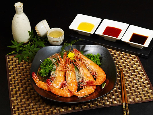 포토 JPG 그릇 접시 꽃 아시아 음식 단풍 절지류 젓가락 잔 새우 국화 실내 파슬리 갑각류 요리 사람없음 장식 해물요리 도자기 병 다기 대하 해산물 찜 종지 사케 왕새우찜 일본음식 국내포토 식물 동물 식기 나라 잎 채소 주류 수저 내부 다도 파일형식