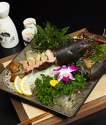 포토 JPG 그릇 접시 꽃 음식 단풍 술잔 술병 잔 국화 실내 파슬리 요리 사람없음 장식 얼음 해물요리 바닷가재 레몬 해산물 호접란 사케 랍스터사시미 일본음식 국내포토 자연요소 식물 식기 잎 채소 과일 병_용기 주류 내부 가재 파일형식