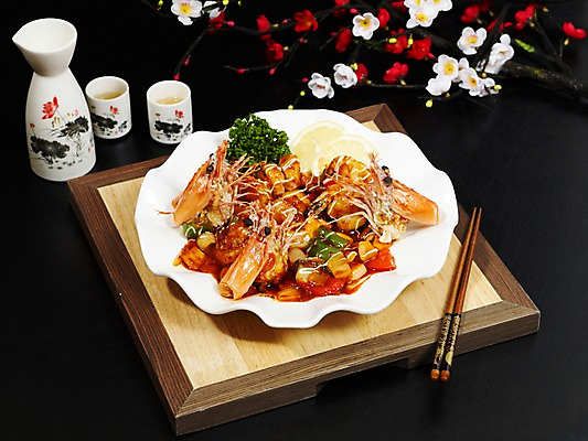 포토 JPG 그릇 접시 꽃 음식 술잔 젓가락 술병 잔 새우 실내 파슬리 요리 사람없음 장식 해물요리 벚꽃 바닷가재 레몬 대하 해산물 사케 홍매화 랍스터칠리소스요리 왕새우칠리소스요리 일본음식 국내포토 식물 식기 채소 과일 병_용기 주류 수저 갑각류 내부 가재 매화 파일형식