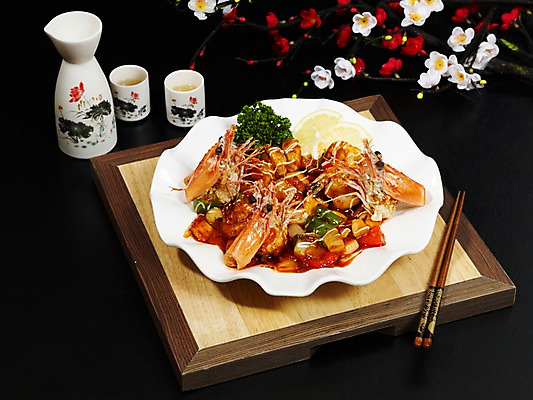 포토 JPG 그릇 접시 꽃 아시아 음식 외국문화 절지류 술잔 젓가락 술병 잔 새우 실내 파슬리 갑각류 요리 사람없음 장식 해물요리 벚꽃 레몬 대하 해산물 사케 홍매화 왕새우칠리소스요리 일본음식 국내포토 식물 동물 식기 나라 문화 채소 과일 병_용기 주류 수저 내부 매화 파일형식