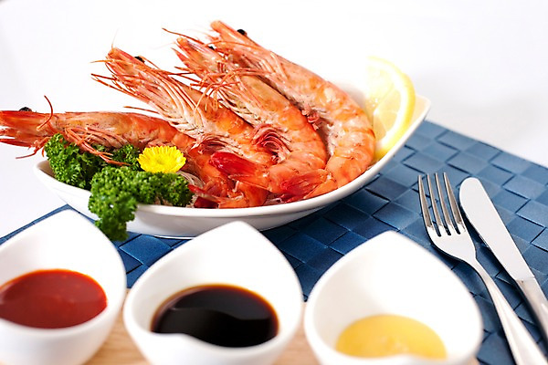 포토 JPG 스튜디오촬영 그릇 접시 꽃 아시아 음식 포크 절지류 새우 국화 파슬리 갑각류 요리 사람없음 장식 해물요리 나이프 레몬 대하 해산물 찜 종지 왕새우찜 일본음식 국내포토 식물 동물 식기 나라 채소 과일 실내 칼 파일형식