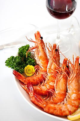 포토 JPG 스튜디오촬영 그릇 접시 꽃 아시아 음식 절지류 와인잔 새우 국화 파슬리 갑각류 요리 사람없음 장식 와인 해물요리 레몬 대하 해산물 찜 왕새우찜 일본음식 국내포토 식물 동물 식기 나라 채소 술잔 과일 주류 실내 파일형식