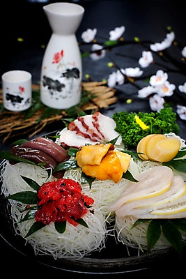 포토 JPG 그릇 접시 꽃 아시아 음식 외국문화 술잔 술병 조개 잔 실내 파슬리 요리 사람없음 장식 벚꽃 해조류 해산물 문어 사케 개불 멍게 모듬 일본음식 국내포토 식물 식기 나라 문화 채소 병_용기 어패류 연체동물 주류 내부 바다동물 수중동물 해양식물 해물 파일형식