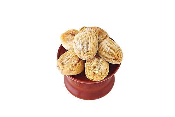 포토 JPG 스튜디오촬영 한국문화 한국전통 음식 건조 한국 실내 감 누끼 사람없음 상차림 제사 전통의례 제기_제사 제사상 제사음식 곶감 건과일 국내포토 동양문화 전통 아시아 과일 내부 전통음식 제사용품 파일형식