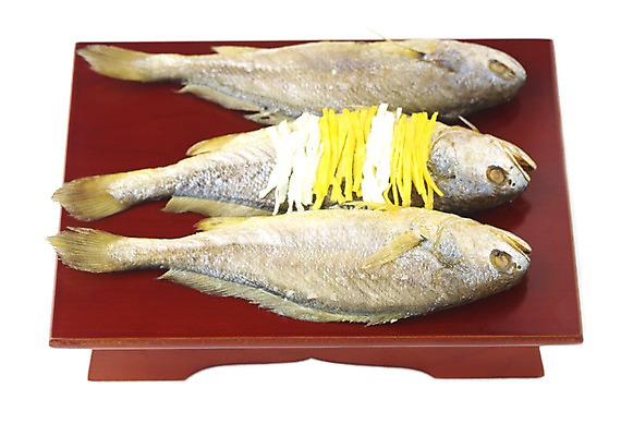 포토 JPG 스튜디오촬영 한식 음식 실내 어류 누끼 사람없음 고명 상차림 제사 전통의례 찜 제기_제사 제사상 제사음식 생선찜 조기_생선 국내포토 전통 내부 수중동물 전통음식 제사용품 파일형식
