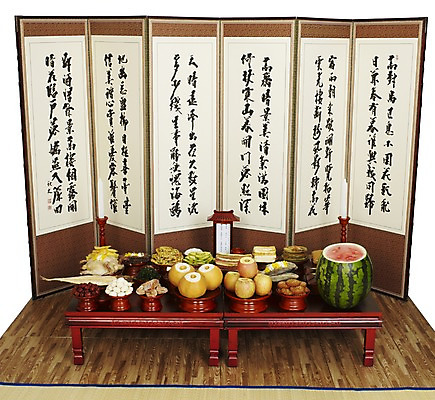 포토 JPG 한국문화 한국전통 한식 음식 과일 초 김치 수박 떡 한국 실내 육류 어류 사람없음 닭고기 배 고명 사과 상차림 전 제사 전통의례 촛대 나물 대추 제기_제사 한과 병풍 제사상 제사음식 약과 포 나박김치 식혜 건대추 고사리 녹두전 닭찜 돔배기적 두부전 병어 북어포 소탕 야채전 어탕 유과 육탕 취나물 편 호박전 조기_생선 국내포토 동양문화 전통 아시아 음료 채소 식재료 디저트 내부 수중동물 전통음식 전통차 탕 찜 제사용품 파일형식 어포