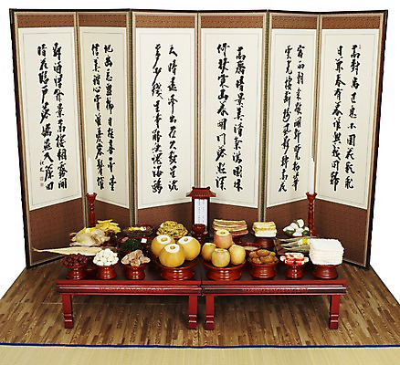 포토 JPG 한국문화 한국전통 명절 한식 음식 과일 초 떡 한국 실내 육류 어류 사람없음 추석 닭고기 배 고명 사과 상차림 전 제사 전통의례 촛대 나물 대추 제기_제사 한과 병풍 제사상 제사음식 약과 포 식혜 건대추 고사리 닭찜 돔배기적 두부전 밥풀산자 병어 북어포 산자 소탕 야채전 어탕 유과 육탕 추석차례상 취나물 편 조기_생선 국내포토 동양문화 전통 기념일 아시아 음료 채소 식재료 디저트 내부 수중동물 전통음식 전통차 탕 찜 제사용품 파일형식 어포