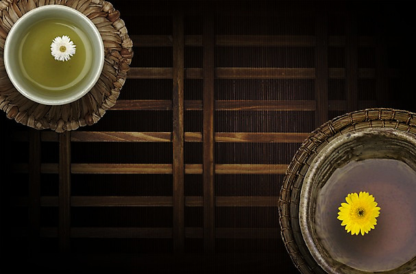 PSD 편집이미지 전통 그릇 접시 계절 꽃 음료 생활용품 백그라운드 잔 프레임 국화 사람없음 가로 노란색 공백 가을 흰색 도자기 차 다기 나무틀 받침대 국화차 이미지편집 식물 식기 컬러 틀 차_음료 다도 오브젝트 파일형식