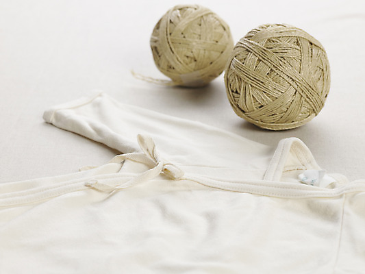 포토 JPG 스튜디오촬영 옷 실내 사람없음 가로 아기용품 끈 유아복 노끈 배냇저고리 신생아옷 국내포토 줄 내부 오브젝트 파일형식