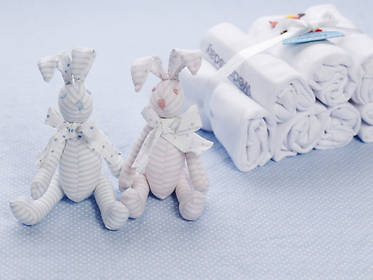 포토 JPG 스튜디오촬영 옷 인형 문구용품 양말 실내 선물 사람없음 가로 아기용품 다발 묶기 축하카드 유아복 토끼인형 국내포토 카드프레임 모션 카드_감사 프레임 내부 토끼 오브젝트 파일형식