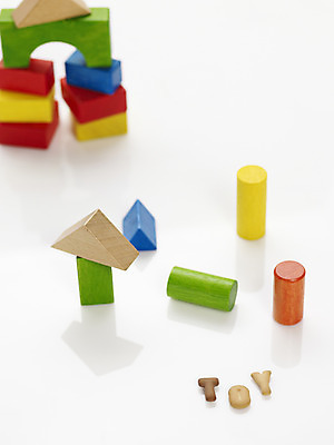 포토 JPG 스튜디오촬영 알파벳 영어 생활용품 실내 사람없음 아웃포커스 세로 단어 장난감 놀이용품 쿠키 과자 블록 아기용품 이유식 이유식과자 국내포토 문자 음식 디저트 촬영기법 내부 오브젝트 파일형식