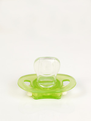 포토 JPG 스튜디오촬영 실내 사람없음 세로 아기용품 노리개젖꼭지 오브젝트 국내포토 내부 파일형식