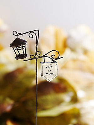 포토 JPG 스튜디오촬영 계절 낙엽 가로등 자연 조명 간판 실내 사람없음 아웃포커스 모형 가을풍경 가을 표지판 오브젝트 철사 와이어 와이어공예 국내포토 공공시설 잎 알림판 촬영기법 풍경 내부 공예 생태계 파일형식 가을_계절