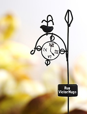 포토 JPG 스튜디오촬영 계절 시계 생활용품 단풍 낙엽 자연 간판 실내 사람없음 아웃포커스 모형 가을풍경 가을 표지판 오브젝트 철사 와이어 와이어공예 국내포토 잎 알림판 촬영기법 풍경 내부 공예 생태계 파일형식 가을_계절