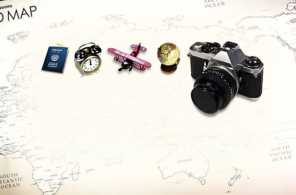 PSD 편집이미지 시계 여행 백그라운드 세계지도 지도 비행기 사람없음 가로 세계 장난감 지구본 모형 카메라 자명종 경비행기 여권 이미지편집 항공교통 대중교통 전자제품 알람 파일형식