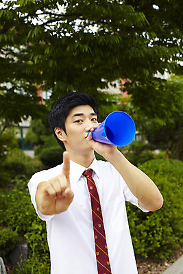 포토 JPG 나무 식물 학생 교육 남자 교복 남학생 학교 청소년 고등학생 안내 고등학교 한명 서기 사람 동양인 손짓 상반신 야외 10대 스쿨라이프 확성기 한국인 최고 알림 교정 남자만 남자한명만 십대만 십대남자만 십대남자한명만 국내포토 1 라이프스타일 옷 모션 인종 파일형식