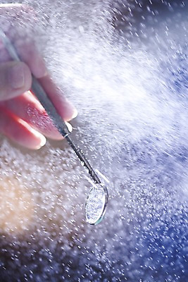 포토 JPG 손 실내 치과 신체부위 거울 물방울 의료용품 치과용품 구강거울 국내포토 의료기기 병원 사람 내부 파일형식