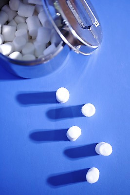 포토 JPG 실내 치과 사람없음 하이앵글 여러개 의료용품 솜 치과용품 코튼펠렛 국내포토 뷰포인트 다수 의료기기 병원 내부 파일형식