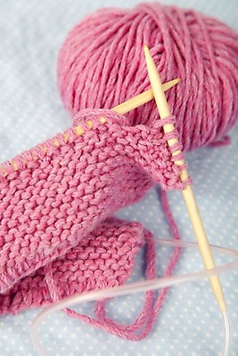 포토 JPG 스튜디오촬영 계절 겨울 자연 실내 근접촬영 사람없음 물방울무늬 바늘 뜨개질 털실 천 오브젝트 손뜨게 국내포토 뷰포인트 무늬 취미 내부 도구 직물 실 생태계 파일형식