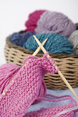 포토 JPG 스튜디오촬영 계절 겨울 자연 실내 근접촬영 사람없음 아웃포커스 바구니 물방울무늬 바늘 뜨개질 털실 천 오브젝트 손뜨게 국내포토 뷰포인트 무늬 촬영기법 취미 내부 도구 직물 실 생태계 파일형식