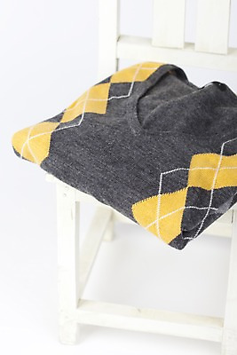 포토 JPG 스튜디오촬영 옷 계절 겨울 의자 자연 실내 사람없음 스웨터 오브젝트 니트 국내포토 가구 상의 내부 생태계 파일형식