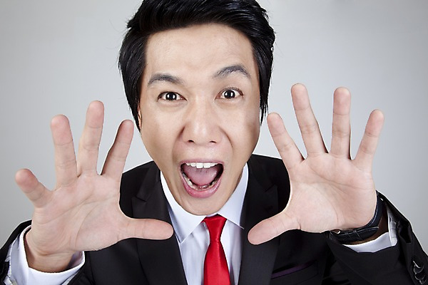 포토 JPG 스튜디오촬영 직업 라이프스타일 손 남자 포즈 와이셔츠 비즈니스 입모양 넥타이 한명 사람 동양인 정장 손짓 근접촬영 상반신 20대 성인 라이프 비즈니스라이프 외침 한국인 직장인 사무원 비즈니스맨 유머 남자만 남자한명만 성인남자만 청년만 청년남자만 청년남자한명만 성인한명만 성인남자한명만 성인만 국내포토 모양 1 잡화 옷 감정 뷰포인트 셔츠 모션 실내 인종 청년 생활 신체부위 소리 입 파일형식