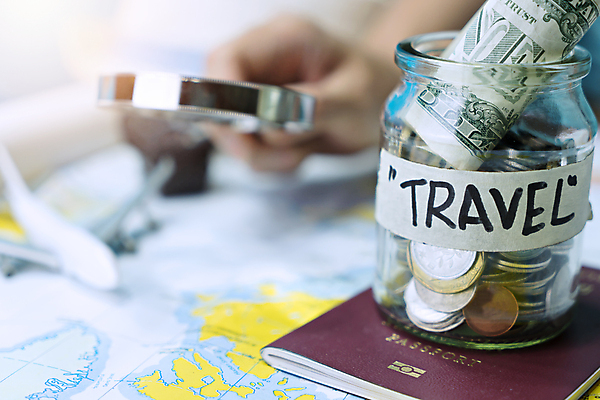 포토 JPG 해외이미지 교육 여행 백그라운드 컨셉 지도 돈 비즈니스 텍스트 유리 휴가 설계 주택 아이디어 건강 사람없음 금융 세계 동전 쪽지 흰색 항아리 절약 투자 여권 대출 블러 연금 예산 원정 자금 카피스페이스 해외202008 해외포토 컬러 재질 건물 경제 공백 도자기 재산 파일형식