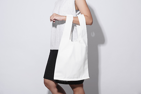 포토 JPG 해외이미지 템플릿 라이프스타일 손 디자인 남자 백그라운드 가방 텍스트 새로움 사람 사람없음 쇼핑 유행 공백 재활용 핸드백 흰색 직물 잡기 면 시장 천 고객 심볼 에코 유기농 질감 캔버스 보여주기 내추럴 거짓 고립 생태학 목업 카피스페이스 브랜딩 해외202008 해외포토 웰빙 잡화 교육 컬러 컨셉 모션 생활 신체부위 환경 친환경 파일형식