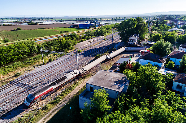 포토 JPG 해외이미지 도로 여행 교통시설 안테나 안전 사람없음 야외 장비 기차 가을 긴급 역 정상 주식 위험 사건 속도 트랙 승객 깨짐 드론 루트 선로 재앙 많음 해외202008 해외포토 계절 길 육상교통 교통 컨셉 통신 대중교통 금융 시설 파일형식