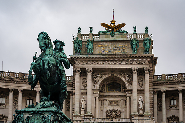 포토 JPG 해외이미지 조각상 비엔나 오스트리아 A 해외202008 해외포토 알파벳 유럽 조형물 파일형식